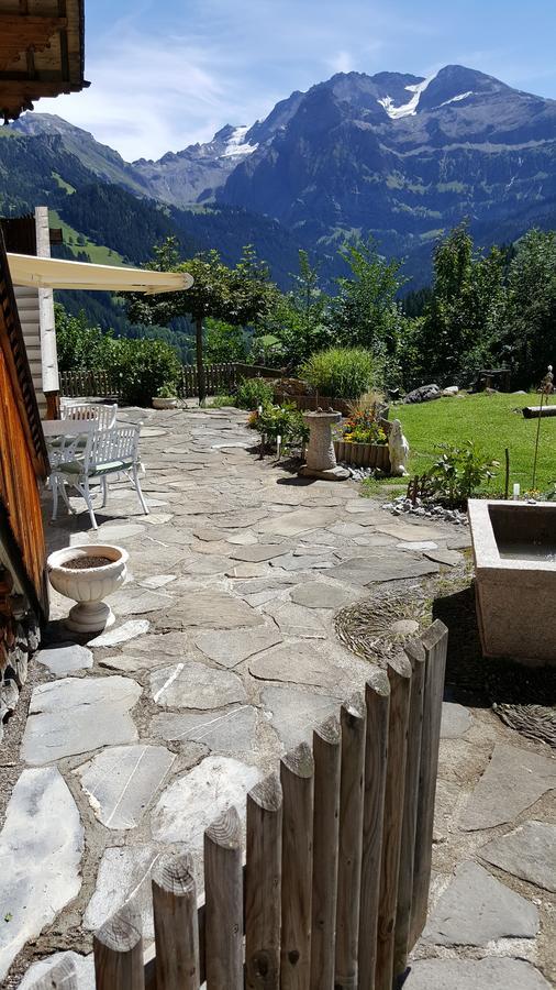 Bed and Breakfast Bergluft Lenk Esterno foto